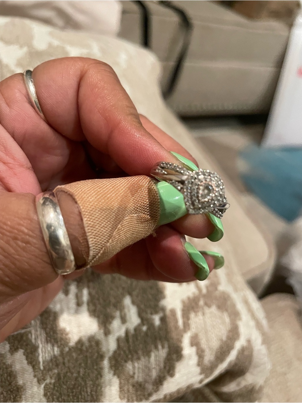 Halo Teardrop Ring - Picture 4 of 4
